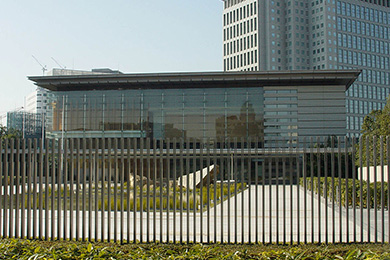 変遷する官邸会議の舞台裏